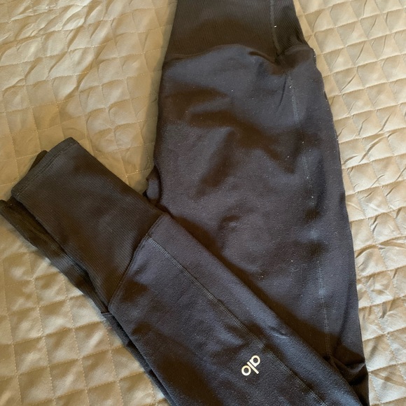 Alo Yoga Alosoft High Waisted Lounge Legging - Picture 2 of 2